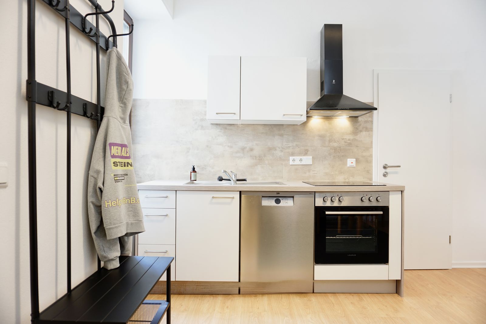 Küche mit Essplatz der Ferienwohnung Bär 38