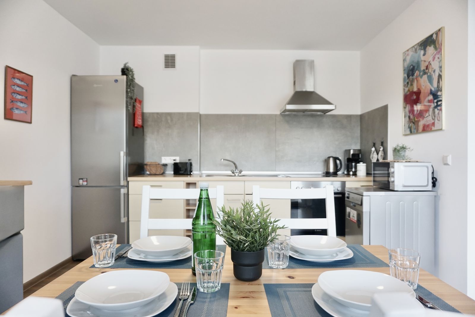 Küche mit Essplatz der Ferienwohnung Schwarzbär